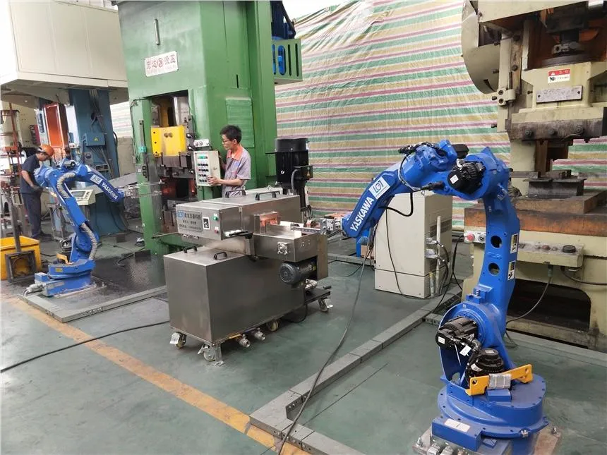 Robot Welding and 3 and 4 Axis Machining CNC Machining Service